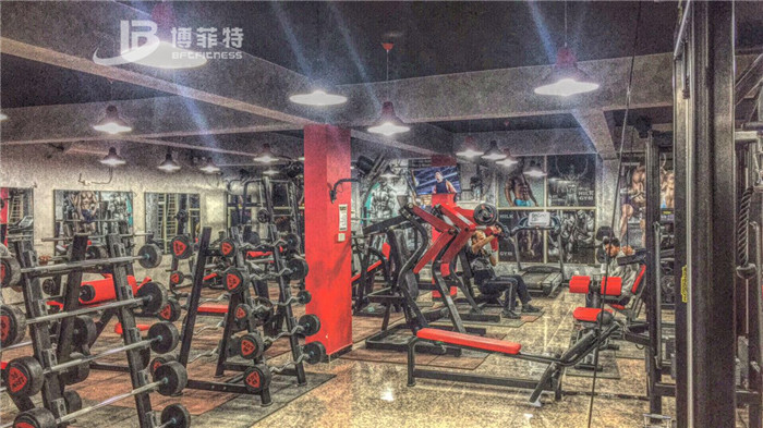 伊拉克客户的健身房图片 桃子视频官网版在线播放健身器材案例